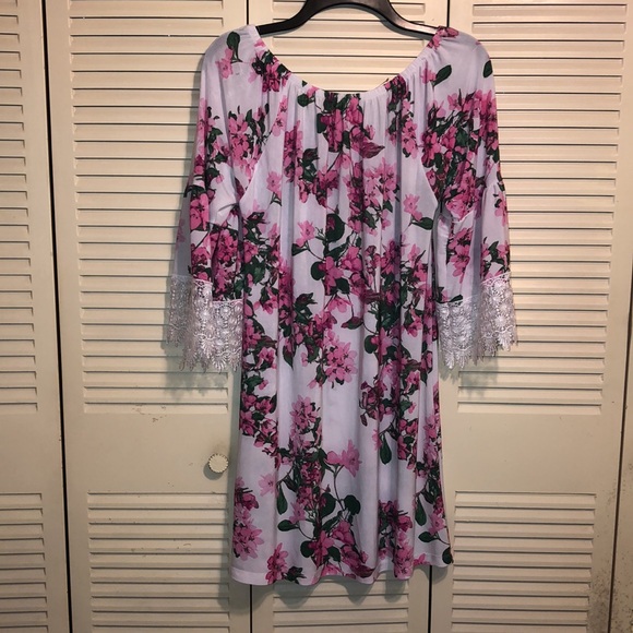West Loop Floral Off the Shoulder Dress - Picture 5 of 5